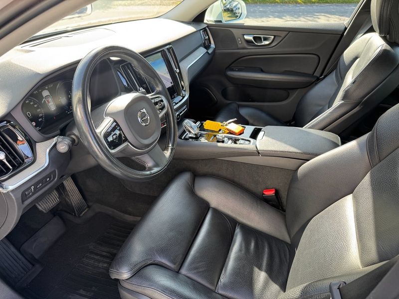 Volvo V60 bild 8