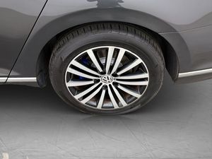 Volkswagen Passat bild 38