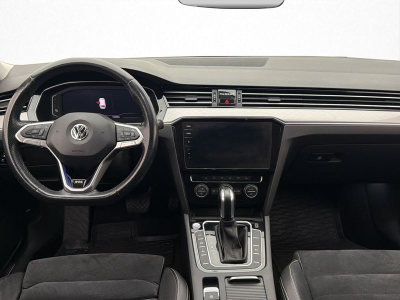 Volkswagen Passat bild 14