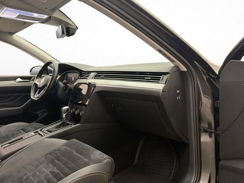 Volkswagen Passat bild 31