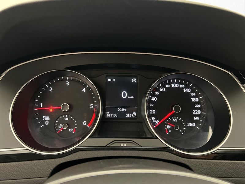 Volkswagen Passat bild 15