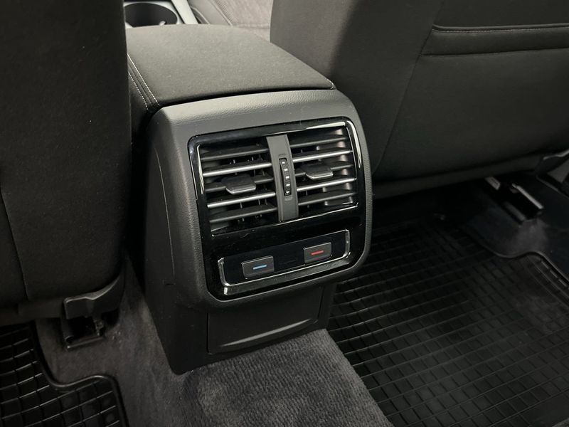 Volkswagen Passat bild 23