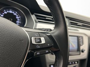 Volkswagen Passat bild 16