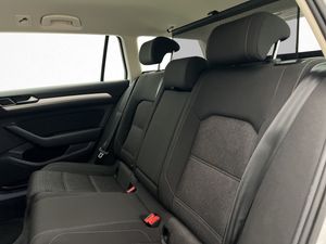 Volkswagen Passat bild 24