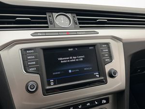 Volkswagen Passat bild 18