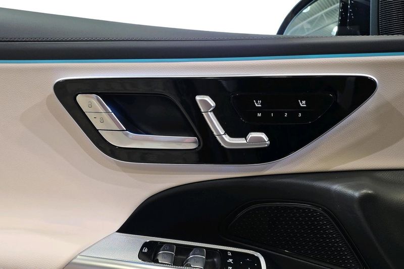 Mercedes E300 bild 13