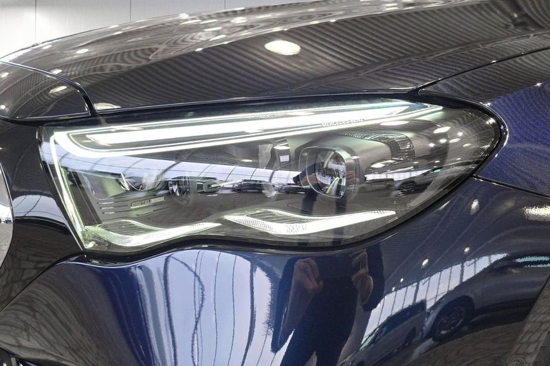 Mercedes E300 bild 17