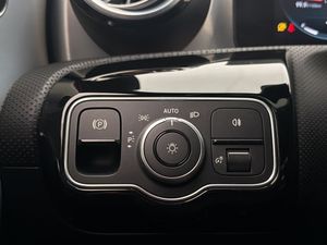 Mercedes CLA200 bild 15
