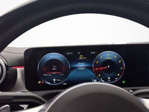 Mercedes CLA200 bild 17