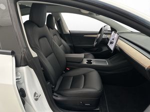 Tesla Model 3 bild 28