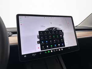 Tesla Model 3 bild 25