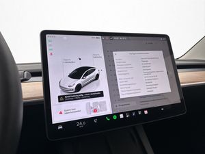 Tesla Model 3 bild 21