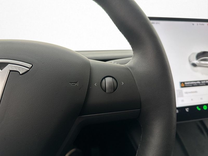 Tesla Model 3 bild 17