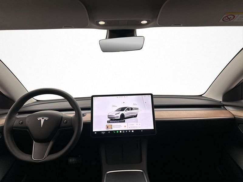 Tesla Model 3 bild 14