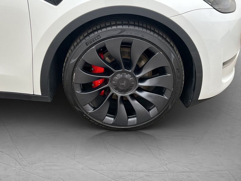 Tesla Model Y bild 31