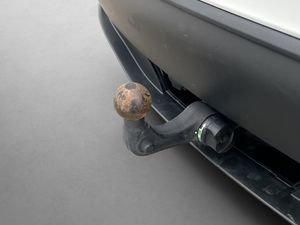Tesla Model Y bild 10