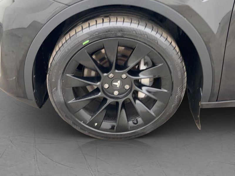Tesla Model Y bild 29