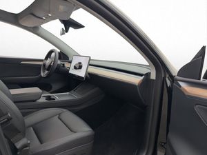 Tesla Model Y bild 25