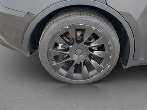Tesla Model Y bild 30