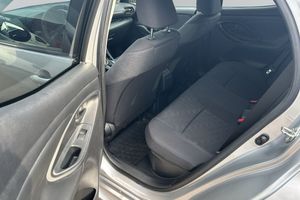 Toyota Yaris bild 8