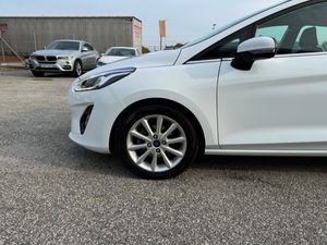 Ford Fiesta bild 8