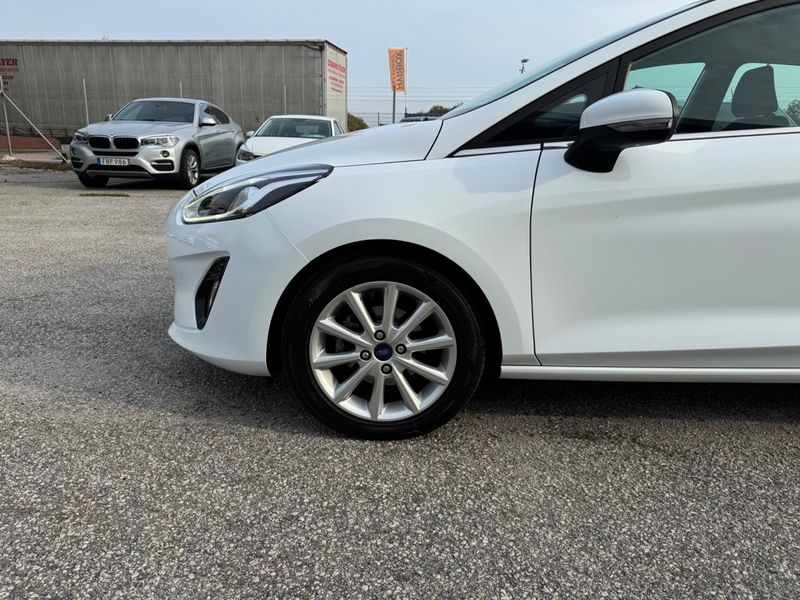 Ford Fiesta bild 8