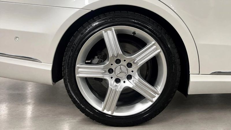 Mercedes E220 bild 4