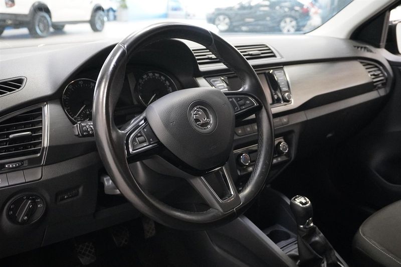Skoda Fabia bild 2