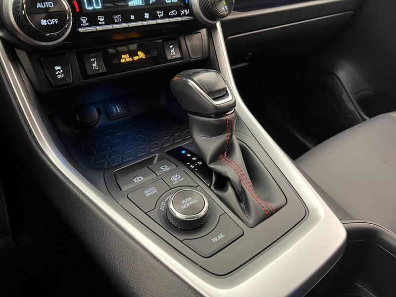 Toyota RAV4 bild 23