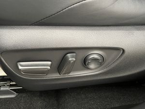 Toyota RAV4 bild 12