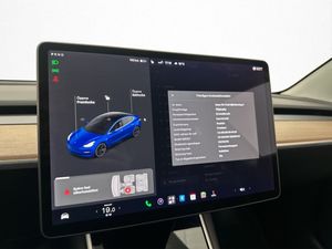 Tesla Model 3 bild 23