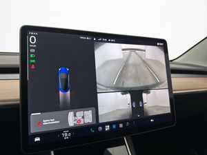 Tesla Model 3 bild 19