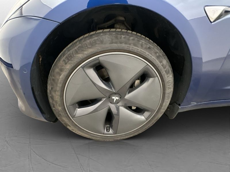 Tesla Model 3 bild 31