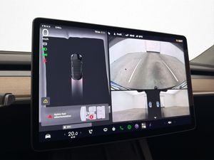 Tesla Model Y bild 20