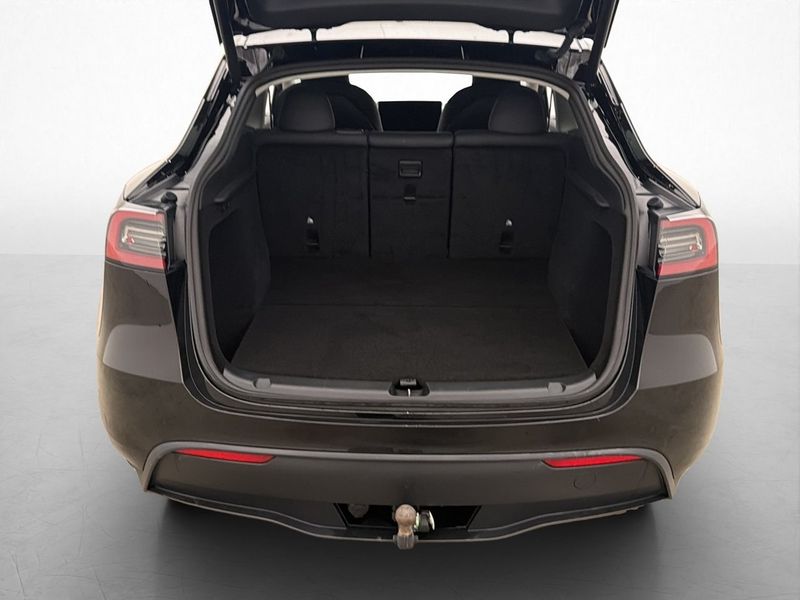 Tesla Model Y bild 30