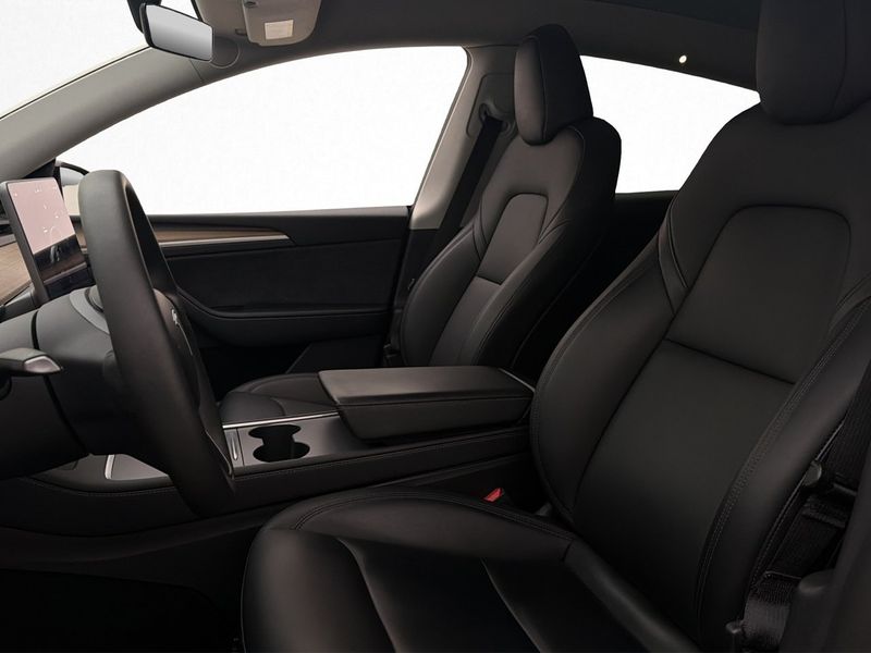 Tesla Model Y bild 15