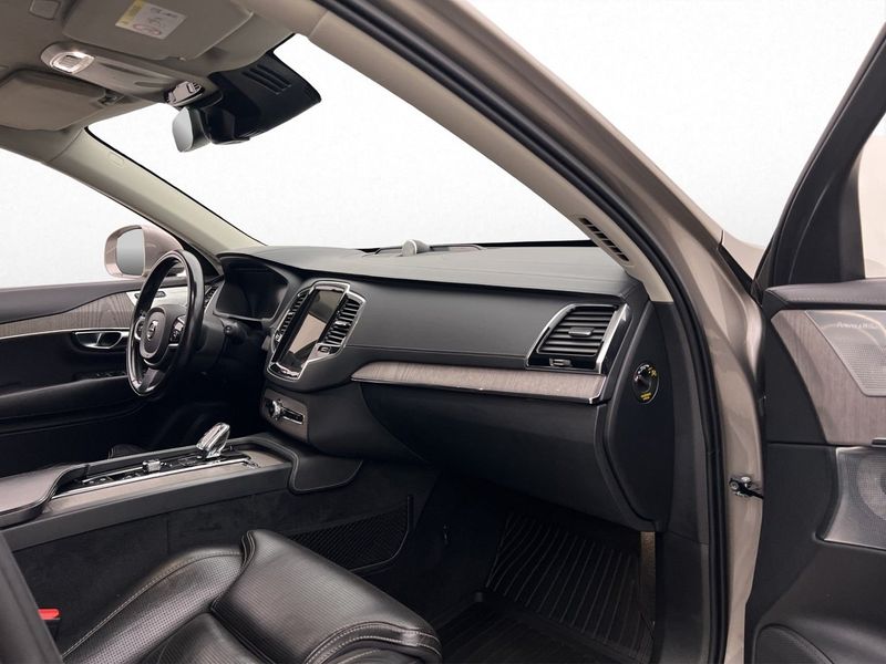 Volvo XC90 bild 32