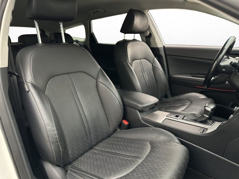 Kia Optima bild 24