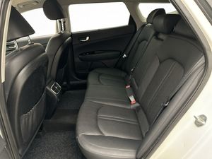 Kia Optima bild 23