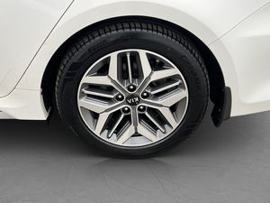 Kia Optima bild 28