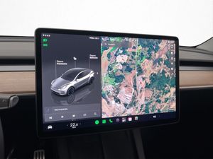Tesla Model Y bild 19