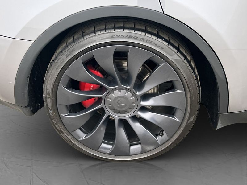 Tesla Model Y bild 36