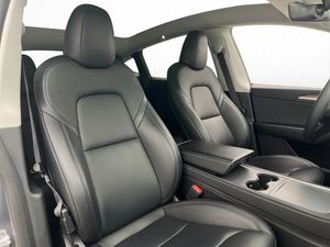 Tesla Model Y bild 28