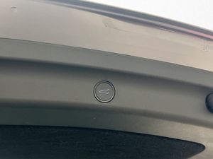 Tesla Model Y bild 31