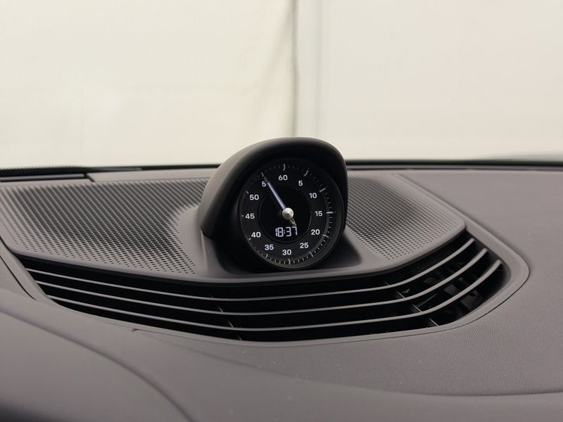 Porsche Taycan bild 12