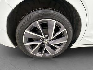 Skoda Enyaq bild 37