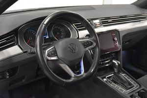 Volkswagen Passat bild 8