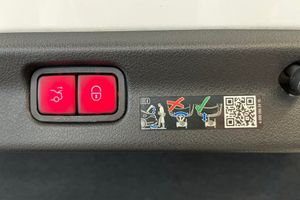 Mercedes EQE350 bild 15