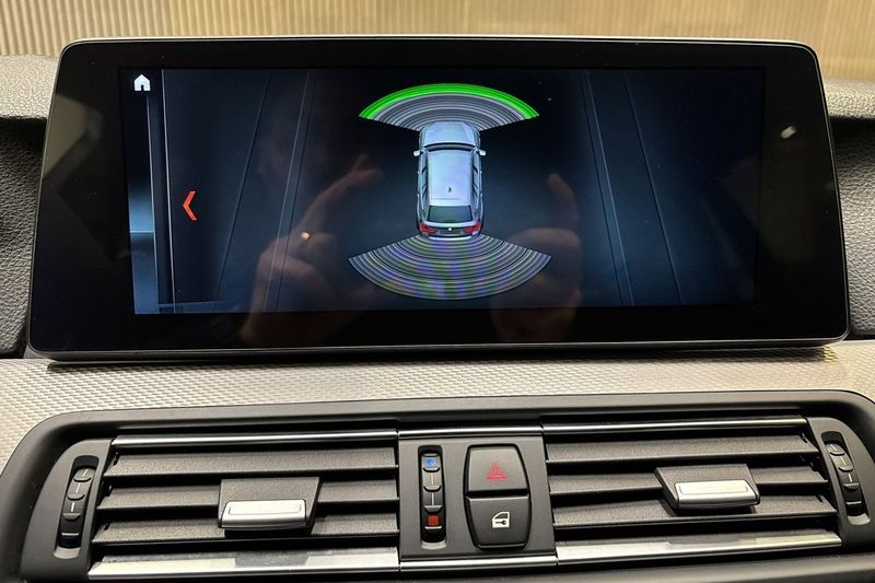 BMW 520 bild 9