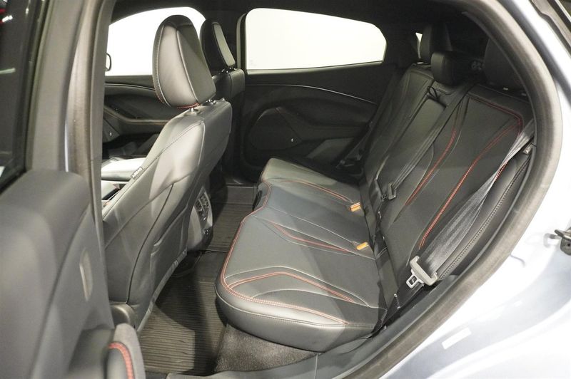 Ford Mustang Mach-E bild 5